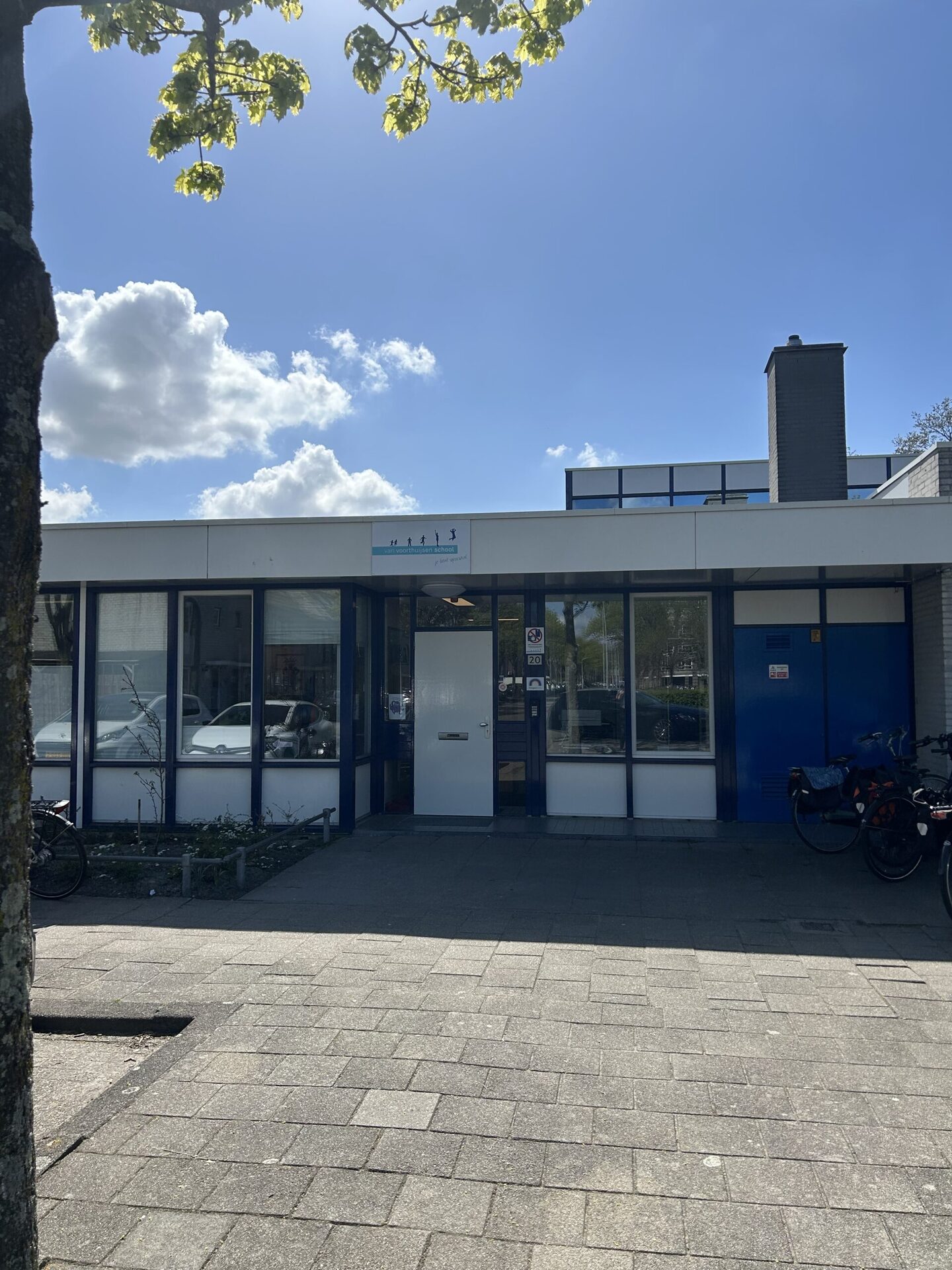 Het gebouw van Vesper Van Voorthuijsenschool Hoofddorp